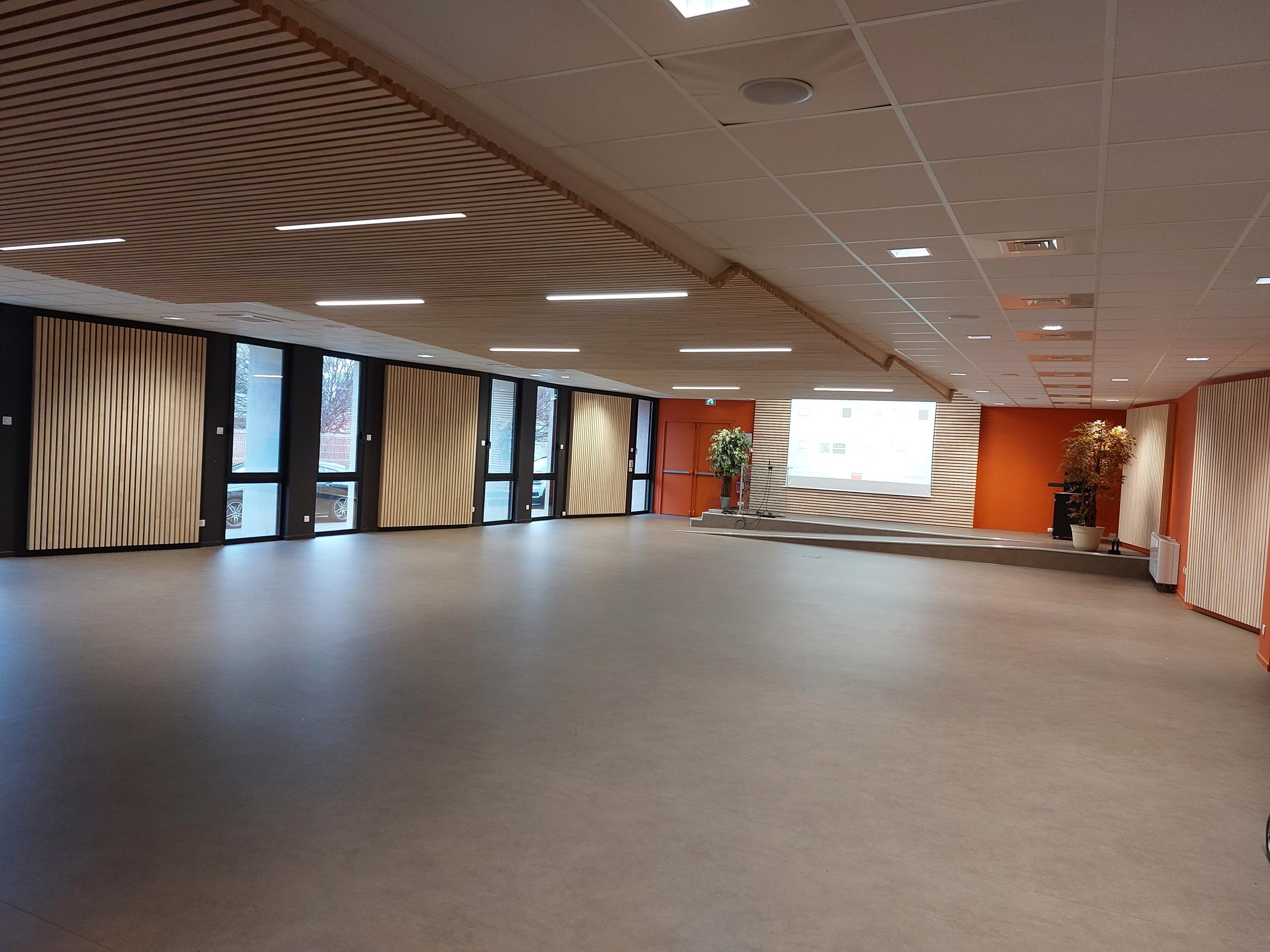 salle-conference-roanne.jpg salle-conference-cci-roanne